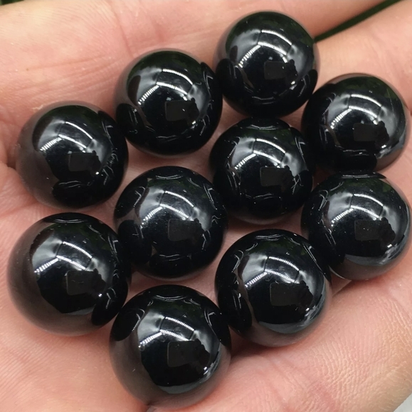 ⚫️ Obsidian Stone Orb - Picture 4 of 5